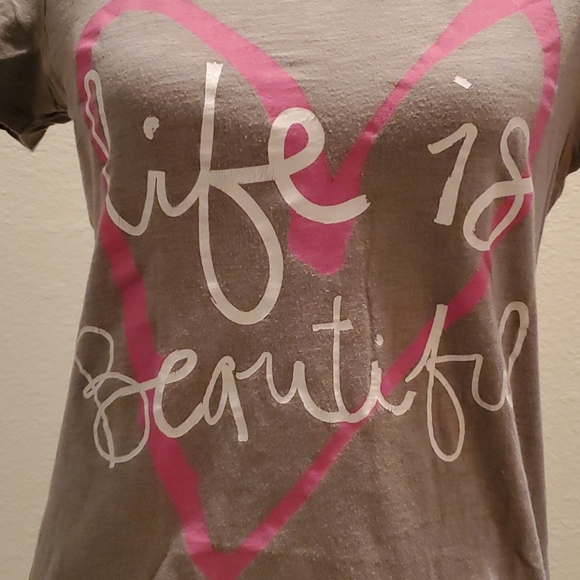 2/$15 Sale Forever 21 Life is Beautiful T-shirt sz Medium - Picture 3 of 8